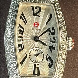 Classic Luxury – Well-Loved Condition